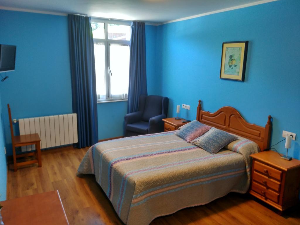 Hotel Aguila Real Onís Extérieur photo