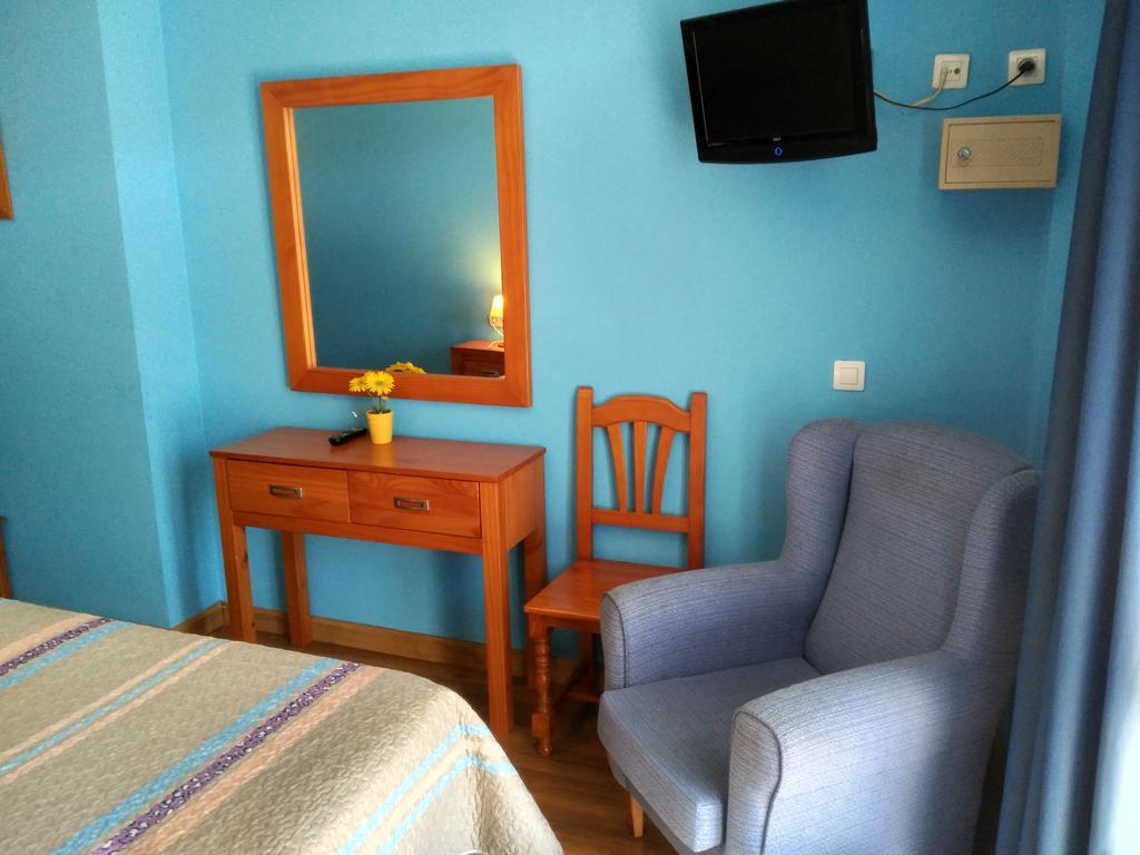 Hotel Aguila Real Onís Extérieur photo