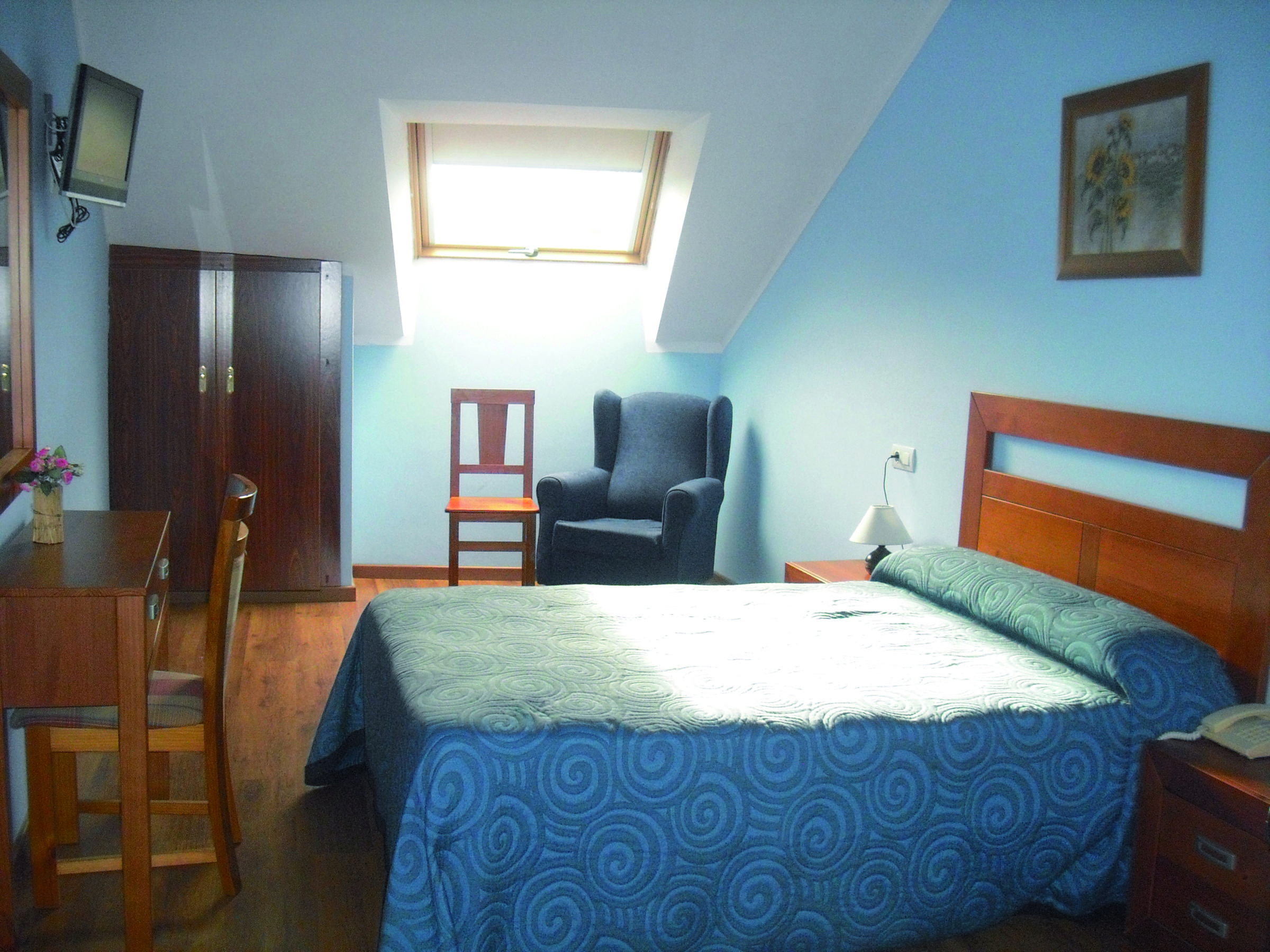 Hotel Aguila Real Onís Extérieur photo