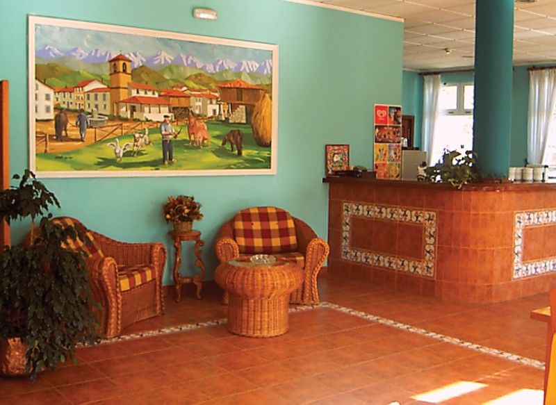Hotel Aguila Real Onís Extérieur photo