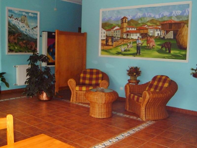 Hotel Aguila Real Onís Extérieur photo